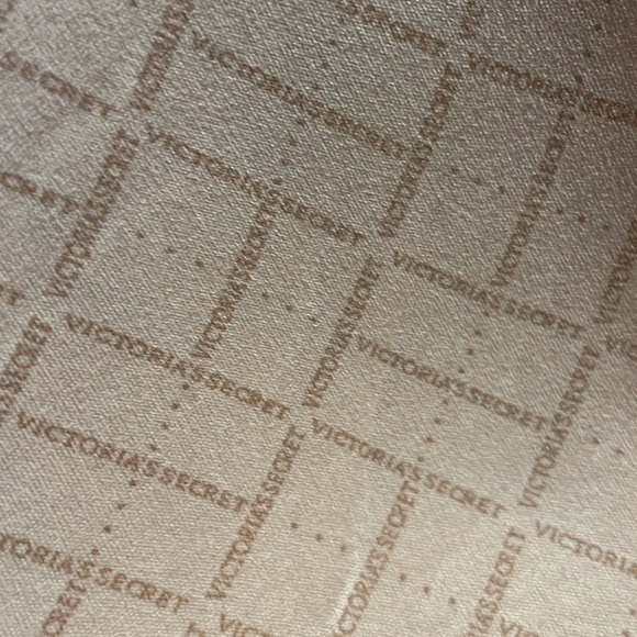 Victoria's Secret Dark Grey Underwire Bra Size 38DDD - Picture 9 of 9